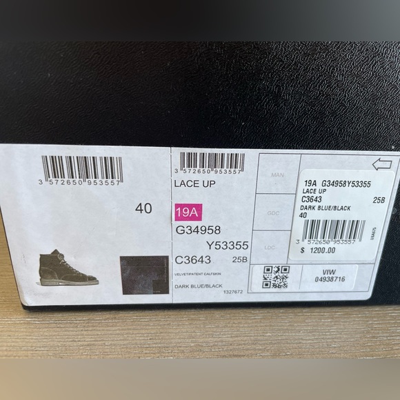 Chanel lace up combat boots - Picture 4 of 8